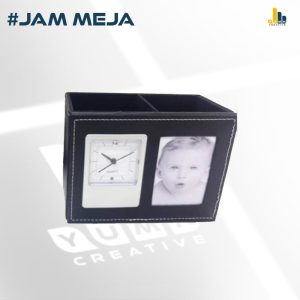 Jam Meja 12